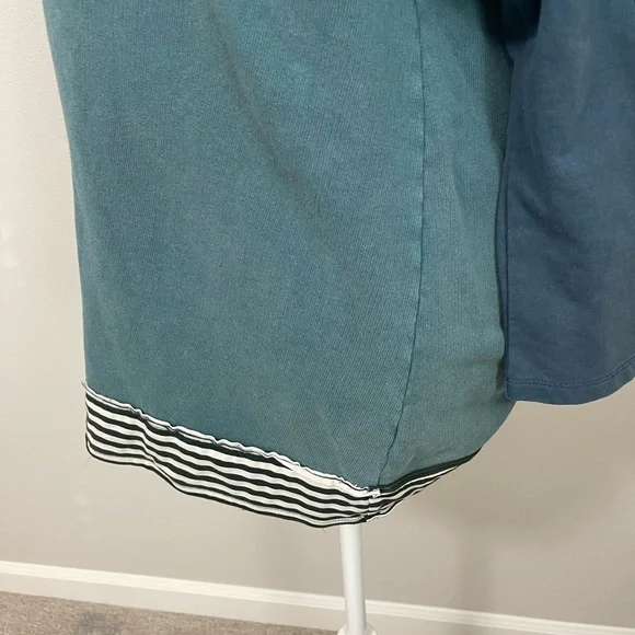 3/$20 Lace Teal Top - Picture 4 of 5